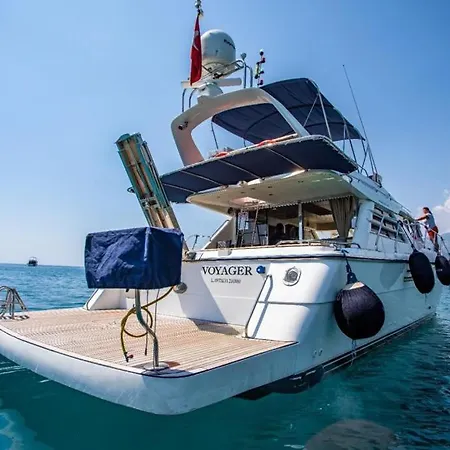 Luxer Hotel en barco